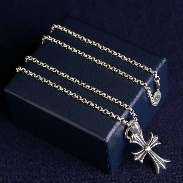 Croc classic cross punk necklace men and women trendy personality retro Thai si