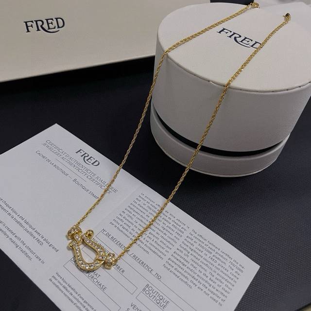 Fred's full diamond horseshoe buckle necklace, finely crafted micro-inlay, high