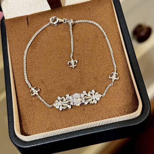A6348 Independent designer's medieval style iris anchor pigeon egg oval diamond