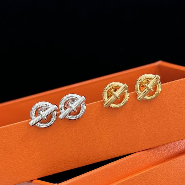 A4395 H's Loop series smooth horizontal bar circle earrings are selected from th