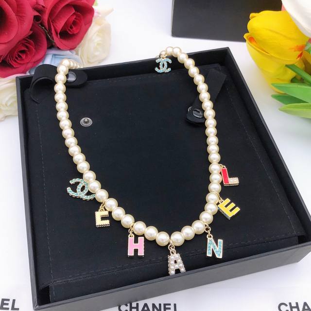No.Xxl0273 Dio*Latest pearl necklace with letter drops of oil color consistent Z