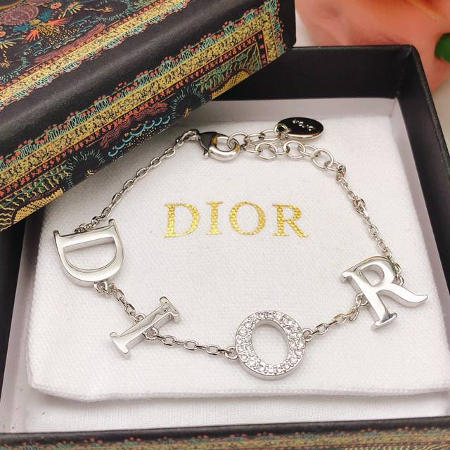 No.Dsl0038 Dio*Latest Letter Bracelet Silver Consistent Zp Brass Material DDD