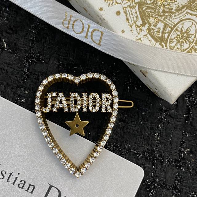 Code Ga108 Dior chest hairpin Dior is getting better and better recently 19 new