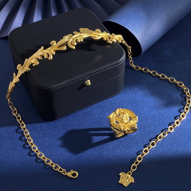 Ring Necklace Versace European and American personality retro hollow irregular
