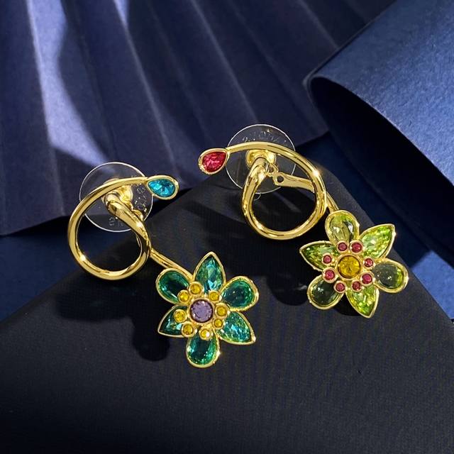 Swarovski Swarovski Ldyllia series spring and summer new light luxury bright blu