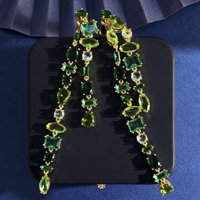 Swarovski Gema series new European and American exaggerated luxury mixed geometr
