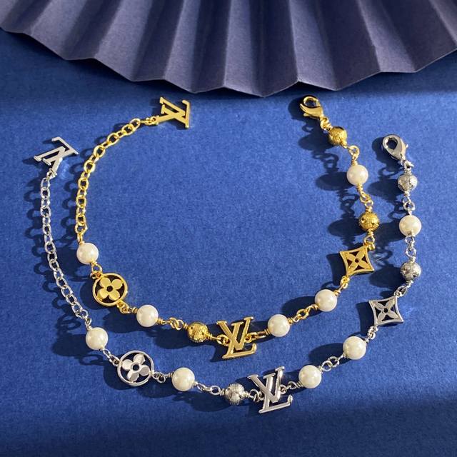 Bracelet Lv Louis Vuitton fashion classic old flower glossy diamond flower roun
