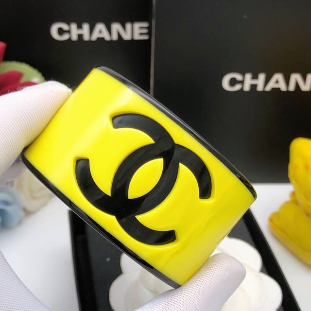 No. Xsz0008 Ch*Nel latest resin bracelet yellow consistent Zp brass material DD