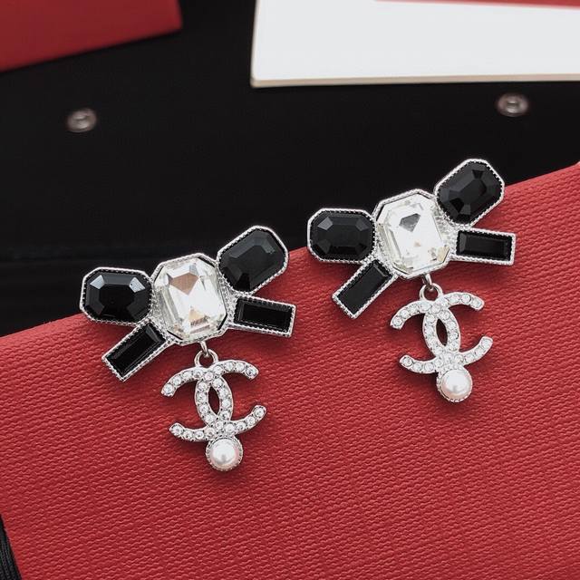 No.Xed0376 Ch*Nel latest bow earrings consistent Zp brass material DDD