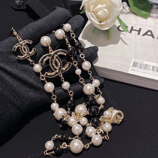 No.Xxl0808 Sweater chain seasonal color] Pearl flower sweater chain long chain c