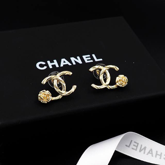 Xiangjia Double C Camellia Earrings Xe896 DDD