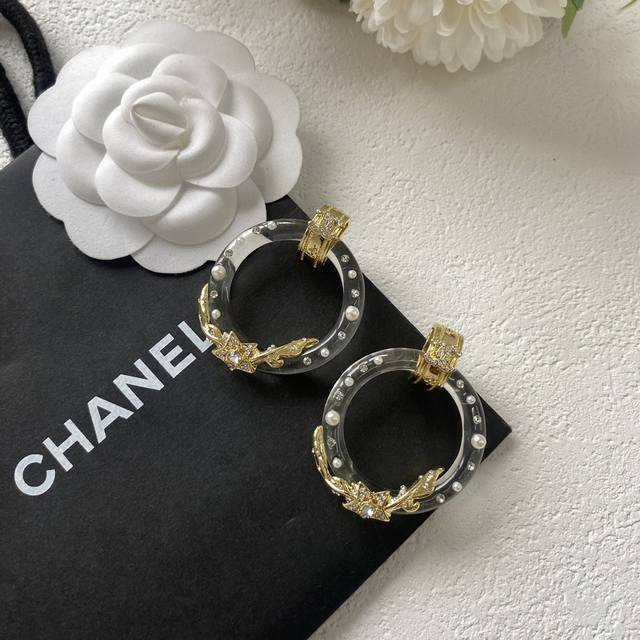 Chanel Chanel transparent crystal pearl camellia star letter combination earring