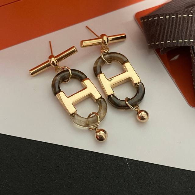 Ye Sha and Mrs. Chen's same style is very popular and is snapped up. It is also