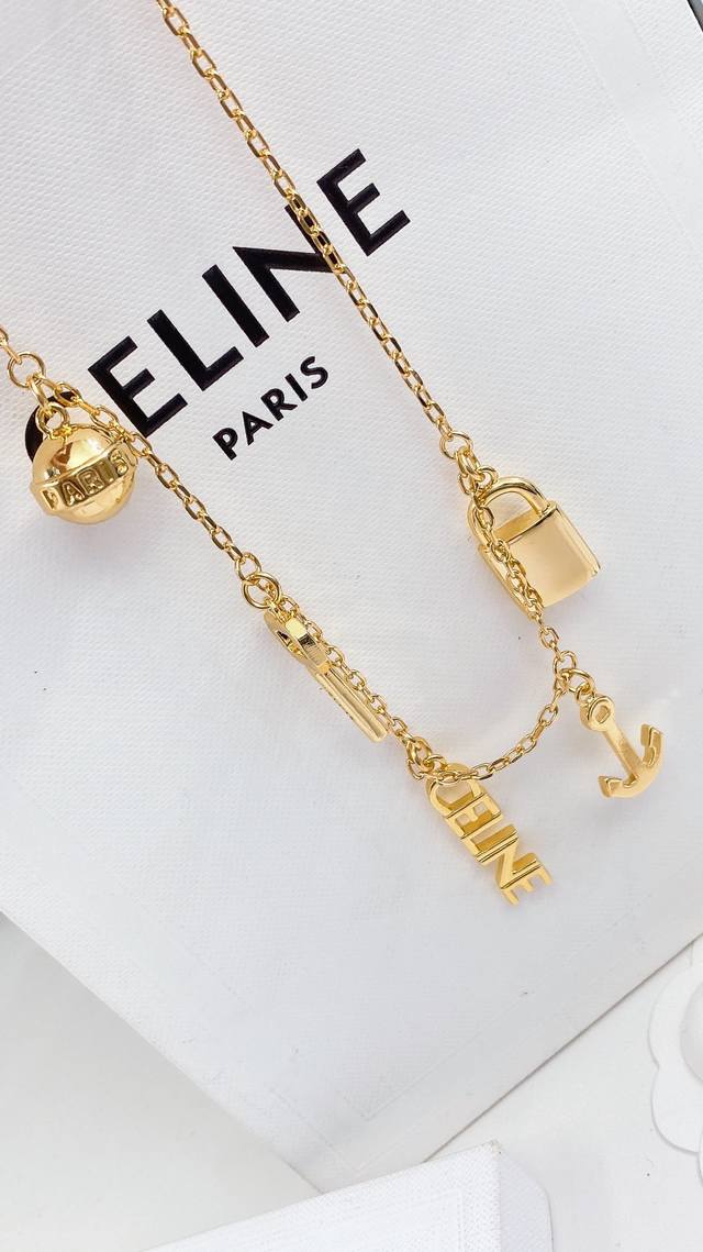Celine heavy-duty multi-accessory necklace The same Celine anchor lock metal tex