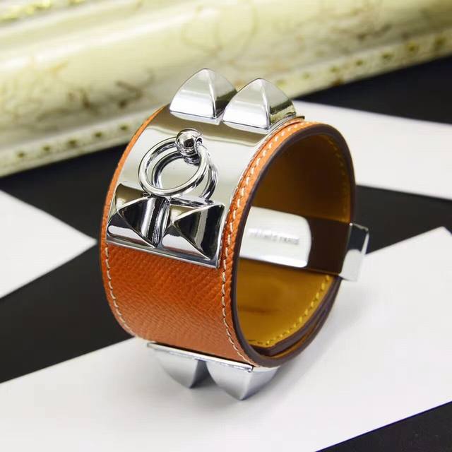 Eight-tower leather tree pattern wide version large willow nail leather bracele