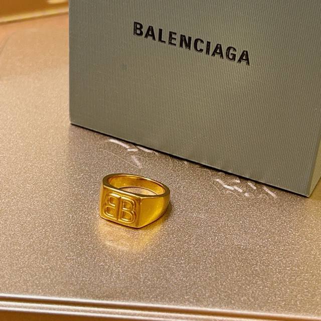 Original goods New products Balenciaga ring Balenciaga ring counter consistent