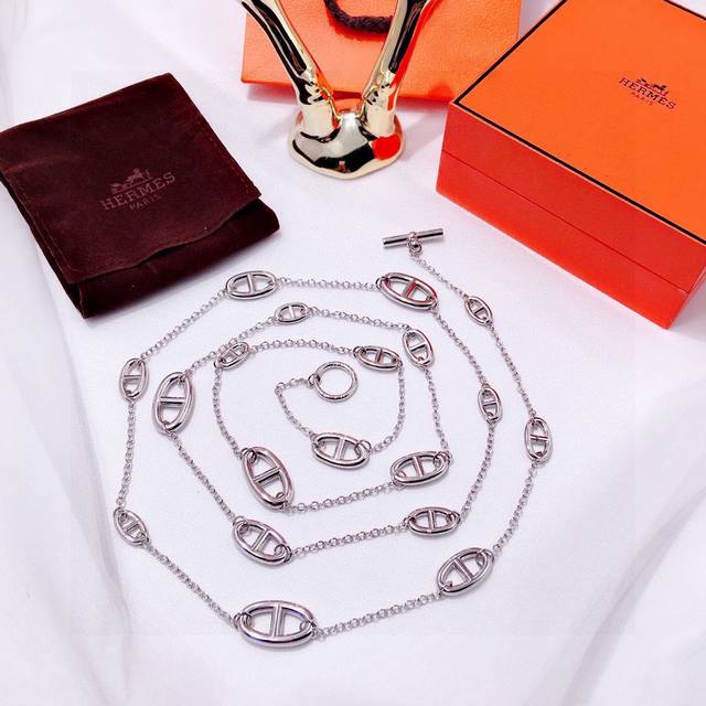 Cm and Cm are both in stock DDD. The genuine long chain sweater chain of Hermes