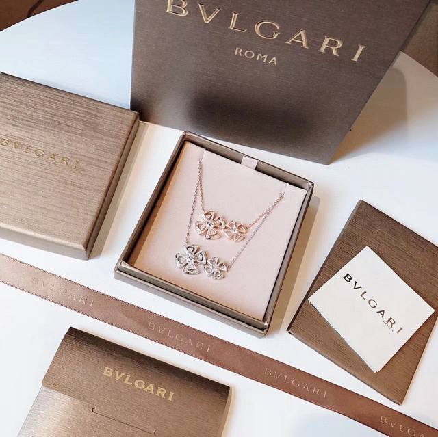 Bvlgari Fiorever series full diamond four-leaf clover necklace, made by heavy cr