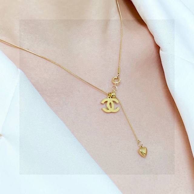 2025 New Chanel Chanel's latest double C retractable clavicle necklace 14K stain