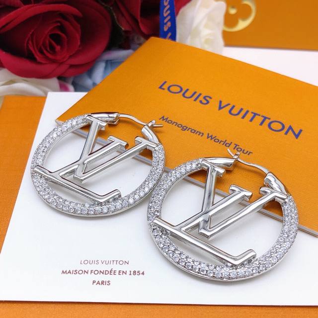 No. Led0009 Gold Medium 4Cm No. Led0008 Silver Medium 4Cm Lv Latest Earrings Ro