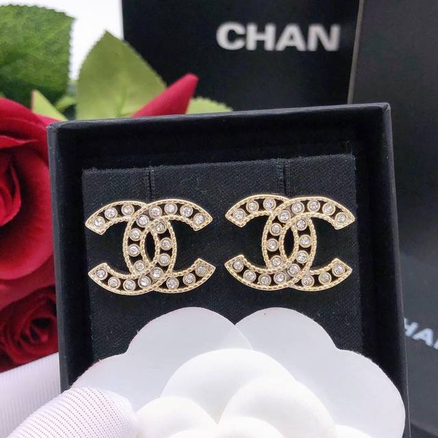 No.Xed0866 Ch*Nel latest double C diamond hollow consistent Zp brass material DD