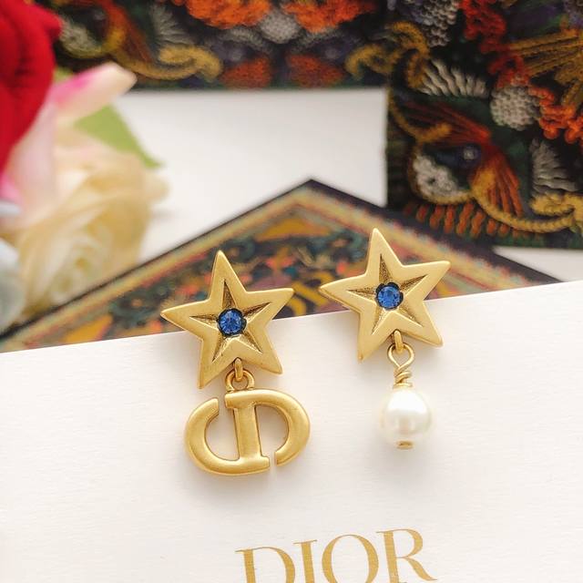 No.Ded0014 Dio*Latest pig nose star earrings consistent Zp brass material DDD