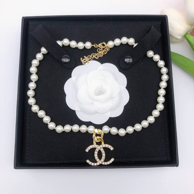 No.Xxl0250 Ch*Nel latest pearl necklace consistent Zp brass material DDD