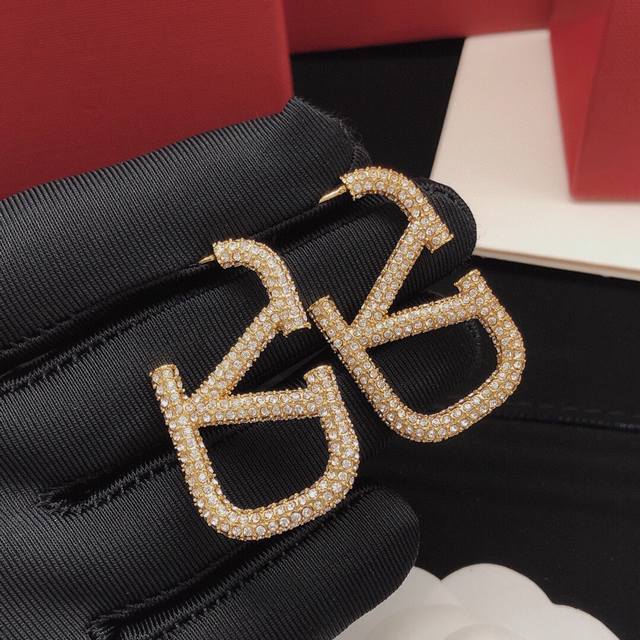 No.Ved0009 Valentino earrings inlaid with diamonds, large size DDD