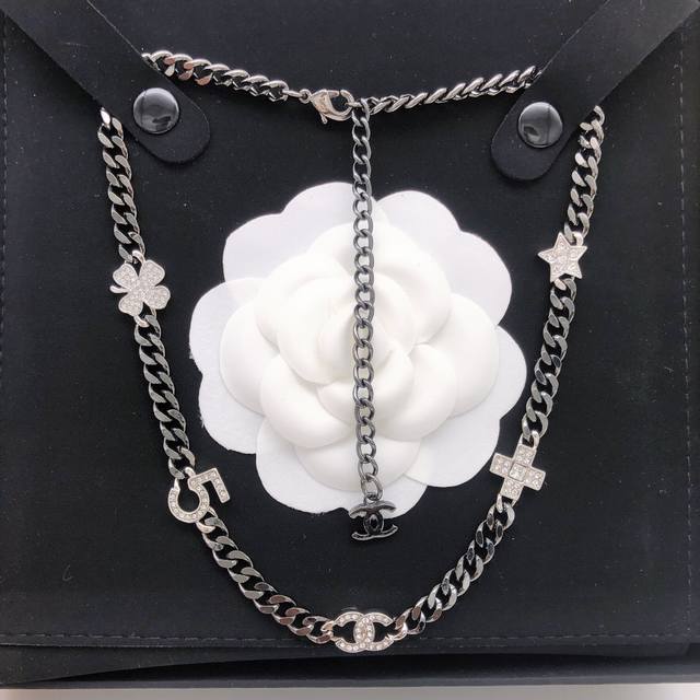 Number Xxl0152 Ch Nel 22P celebrity black necklace rich daughter daily four-leaf