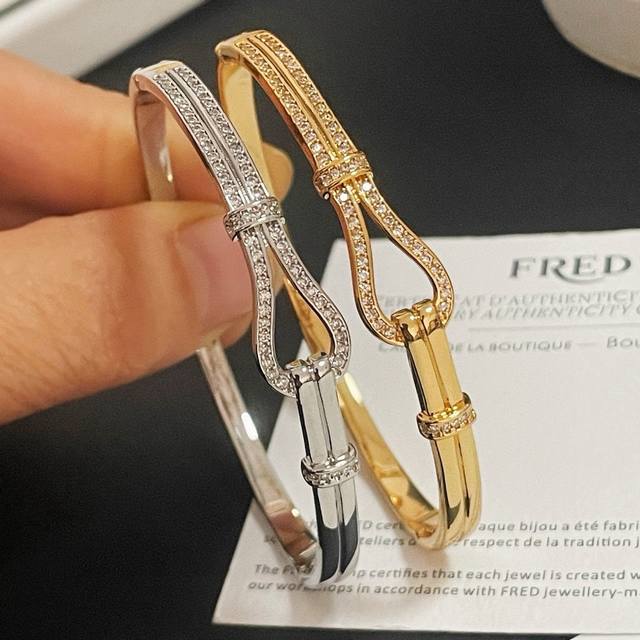 Hot Fred diamond horseshoe buckle bracelet, classic and versatile, a must-have i