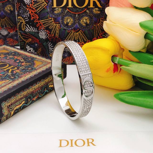 No.Dsz0010 Dio*Latest Cd Gypsophila bracelet consistent Zp brass material DDD