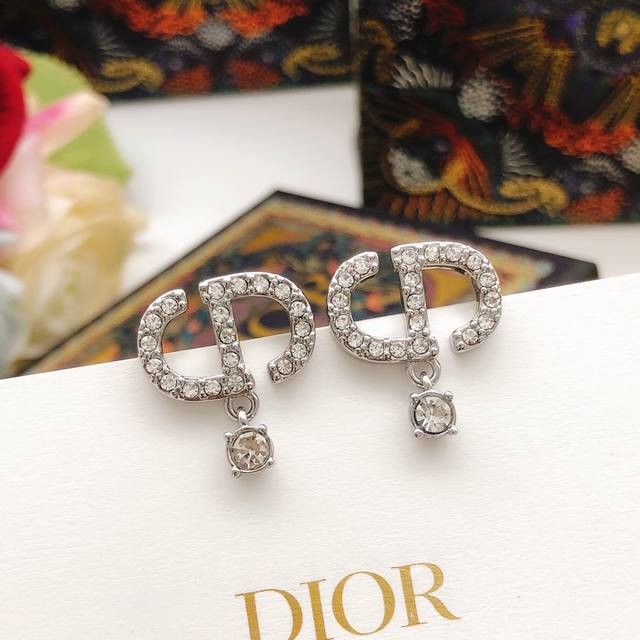 No.Ded0006 Dio*Latest mini Cd earrings with diamonds Zp brass material DDD