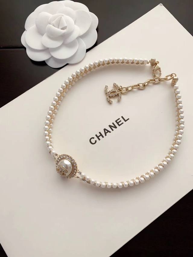 Necklace arrived Ch*Nel latest pearl heavy necklace consistent brass material D