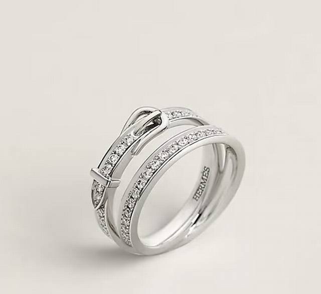 Hermes belt buckle ring is imported from Hermes. It is made of sub-gold and is i
