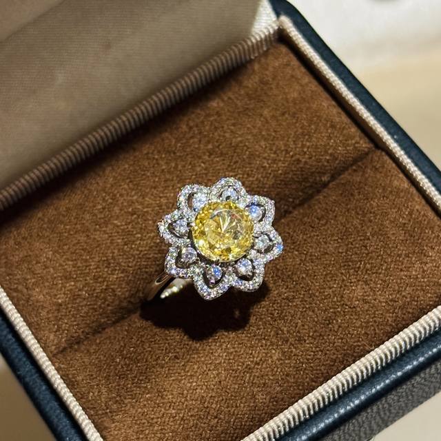A2085 Simulation diamond Hw Sunflower 2 carat diamond ring Super fine workmanshi