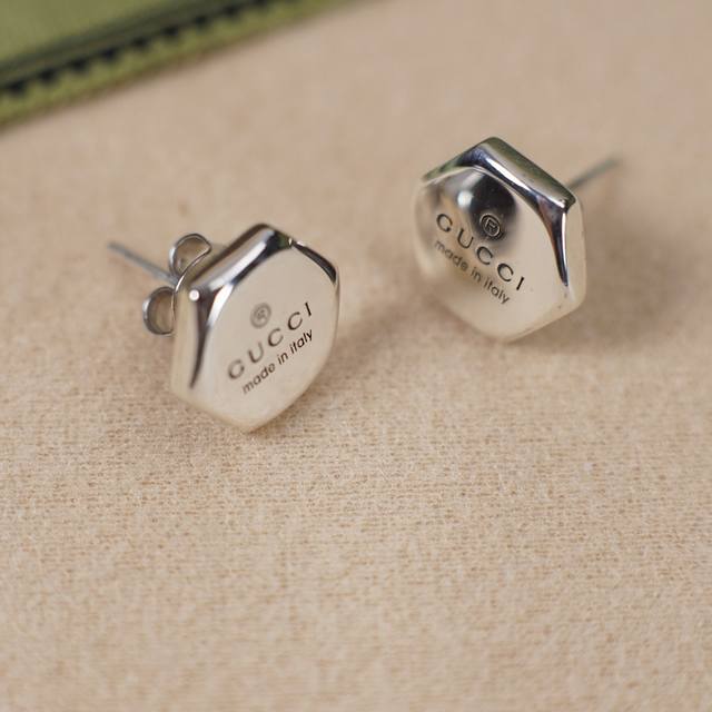 925 sterling silver Gucci hexagonal letter polished earrings Trademark series, h