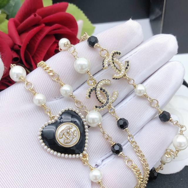 No.Xxl0920 Ch*Nel latest love sweater chain consistent Zp brass material DDD