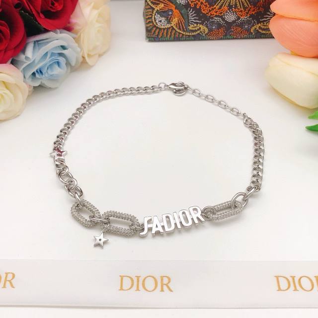 Number Dxl0206Necklace DDDNumber Dsl0157Bracelet DDDDior Original New Silver Jad