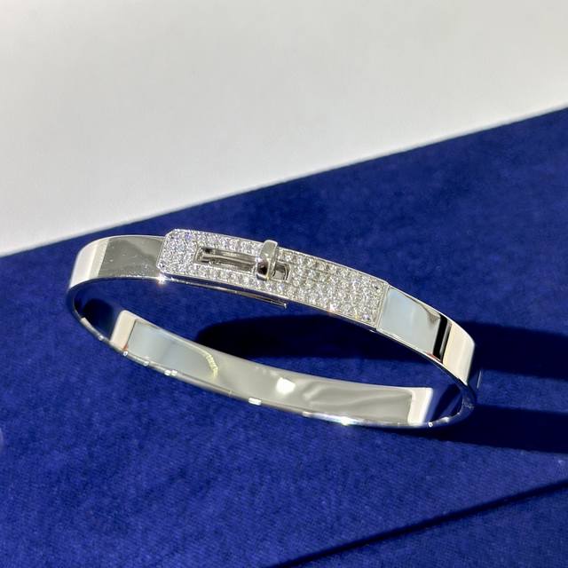 A1051 Popular belt buckle half diamond bracelet, the same style as all goddesses
