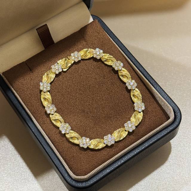 A5818 Italian medieval style gold brushed flower ribbon bracelet French retro hi