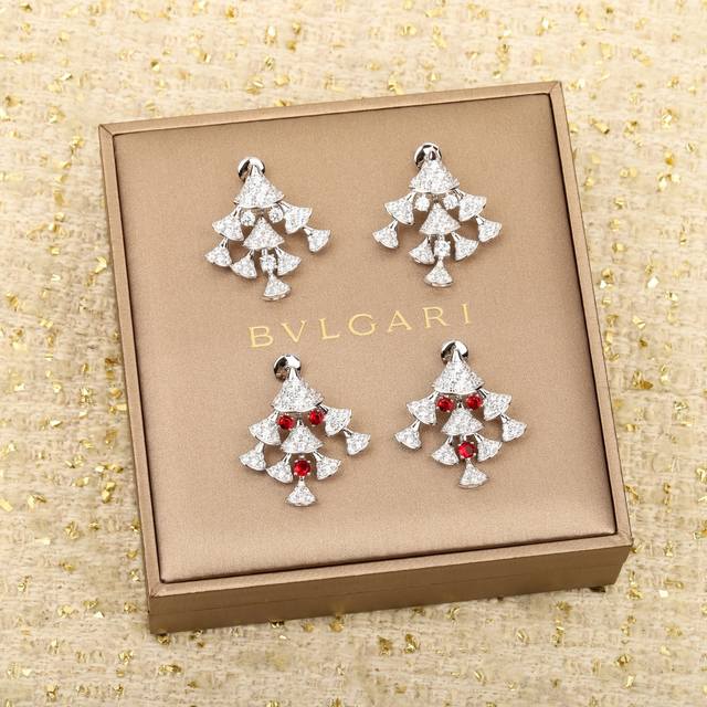 210547 We produce small skirt full diamond earrings Z 000+ can be customized wit