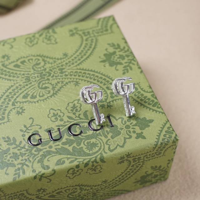 925 sterling silver Gucci interlocking double G bright silver key earrings Uniqu