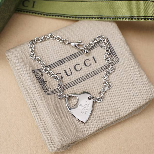 925 sterling silver Gucci hollow heart letter bracelet Heart series, hollow hear