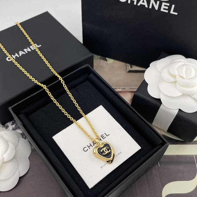 We produce a thick black gold heart necklace for 4800. Customers who consult fo