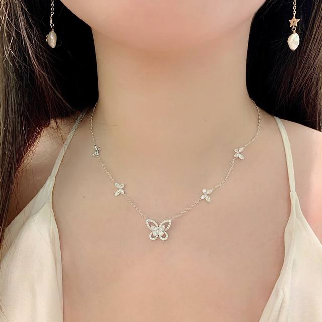 We produce the Phantom Multiple Butterfly Necklace Zpp81900+. Look for the only
