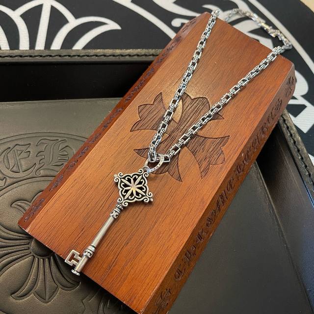 New counter quality Chrome Hearts Chrome Hearts classic retro cross necklace ke