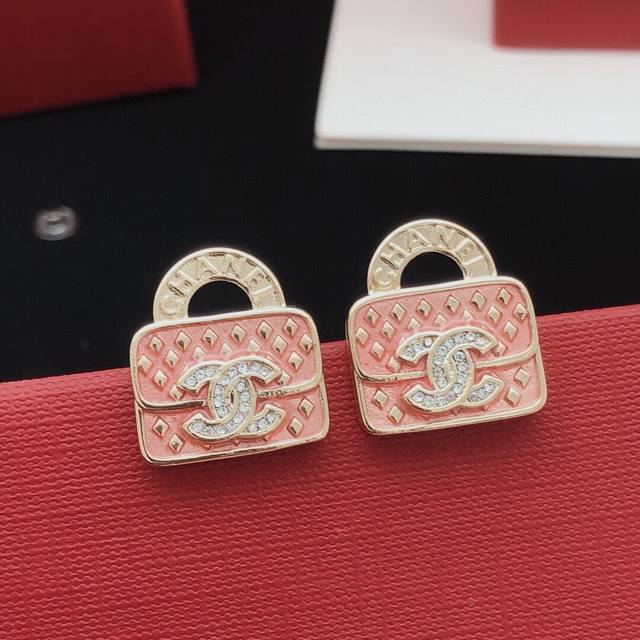 No.Xed0946 Ch*Nel latest pink bag earrings consistent Zp brass material DDD