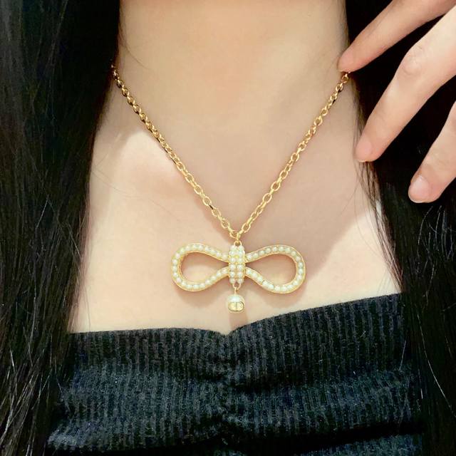 Dior Dior vintage necklace counters are all new and selected original brass mate