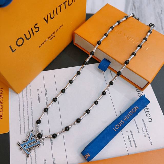 Official counter exquisite version Louis Vuitton Lv necklace multi-element agate