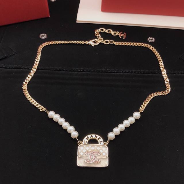 No.Xxl0344 Ch*Nel latest bag necklace consistent Zp brass material DDD
